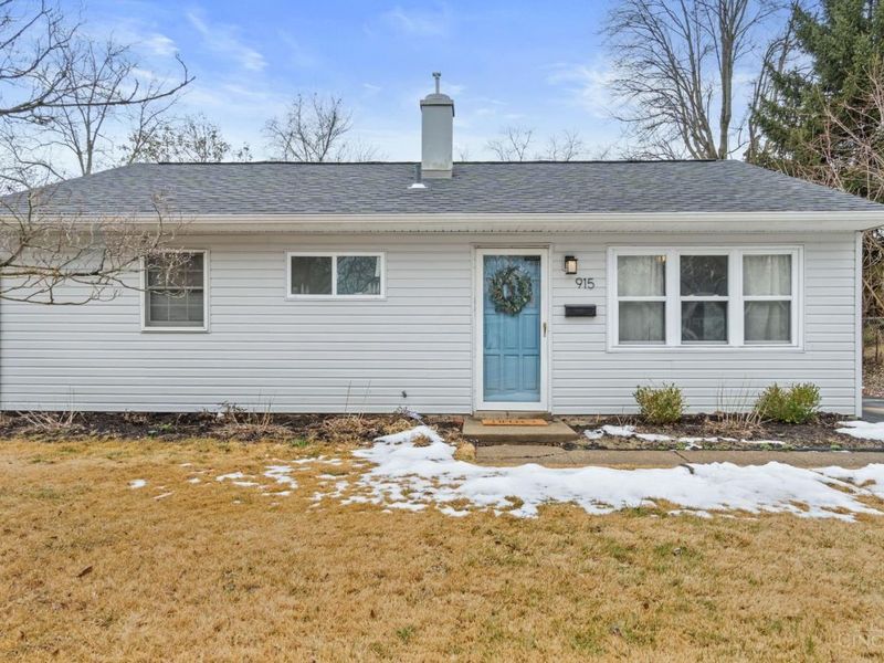 915 Sunrise Drive, Loveland, OH 45140 Photo 1