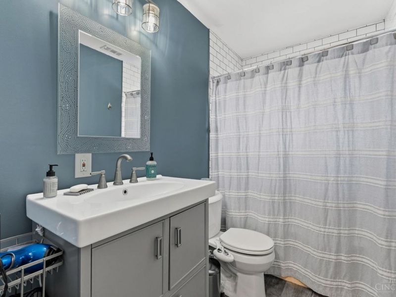 915 Sunrise Drive, Loveland, OH 45140 Photo 14