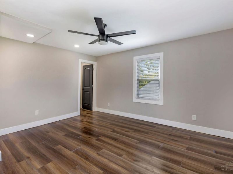 5753 Boomer Road, Green Township, OH 45247 Photo 19