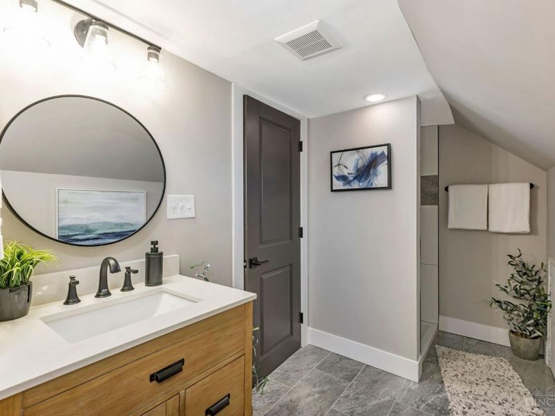 5753 Boomer Road, Green Township, OH 45247 Photo 24