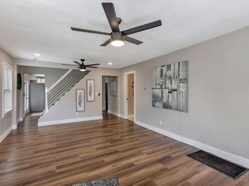 5753 Boomer Road, Green Township, OH 45247 Photo 8