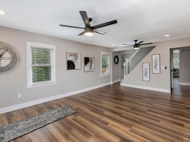 5753 Boomer Road, Green Township, OH 45247 Photo 9