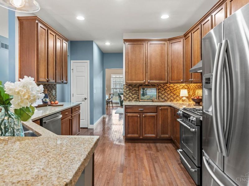 682 Hyacinth Road, Union Twp, OH 45245 Photo 32