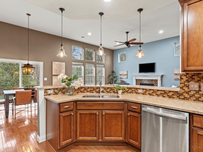 682 Hyacinth Road, Union Twp, OH 45245 Photo 34