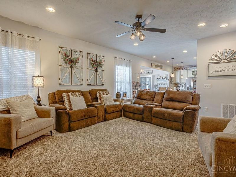 3280 Blue Springs Drive, Monroe, OH 45050 Photo 5