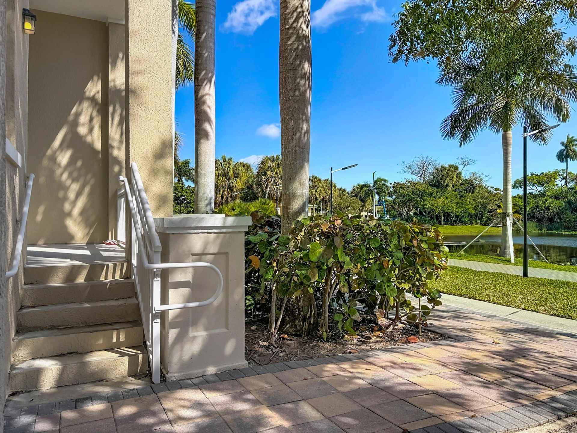 450 N Federal Highway, Unit 103, Boynton Beach, FL 33435 Photo