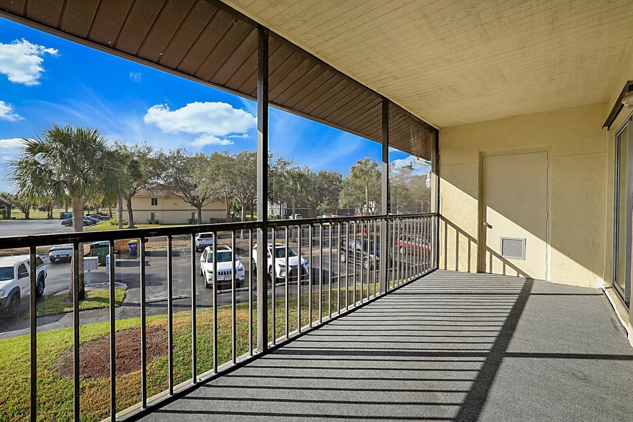 6327 Chasewood Drive, Unit E, Jupiter, FL 33458 Photo