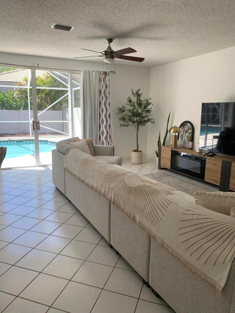 2087 Chagall Circle, West Palm Beach, FL 33409 Photo