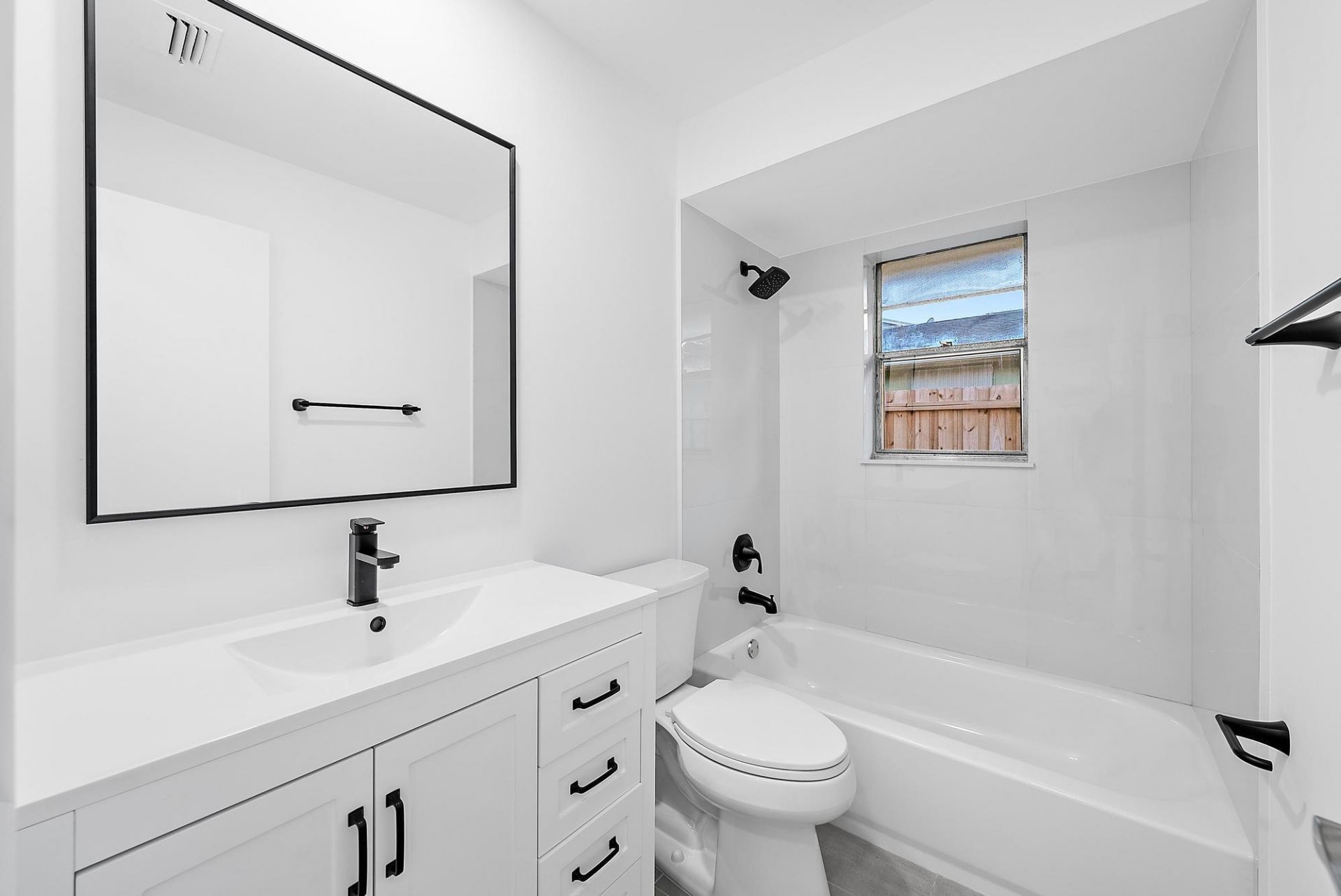 1926 Service Road, North Palm Beach, FL 33408 Photo