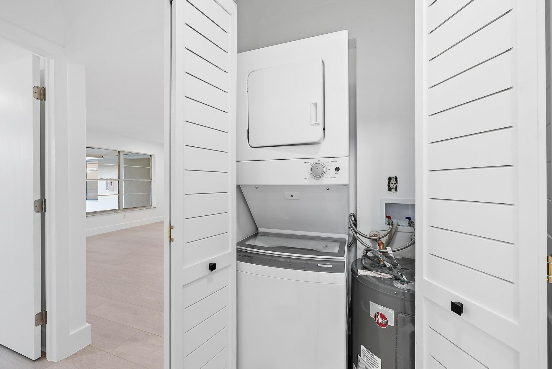 1926 Service Road, North Palm Beach, FL 33408 Photo