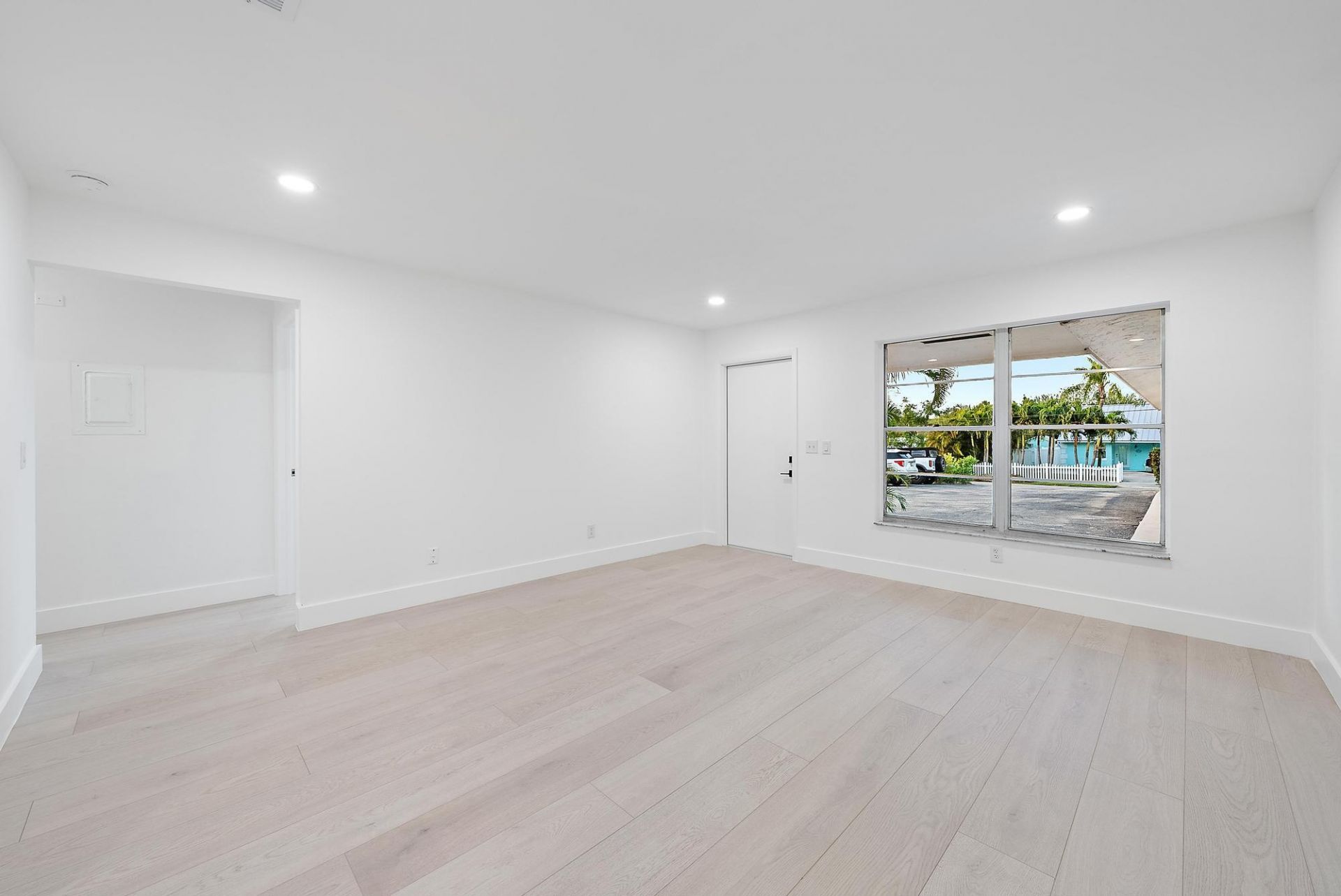 1926 Service Road, North Palm Beach, FL 33408 Photo