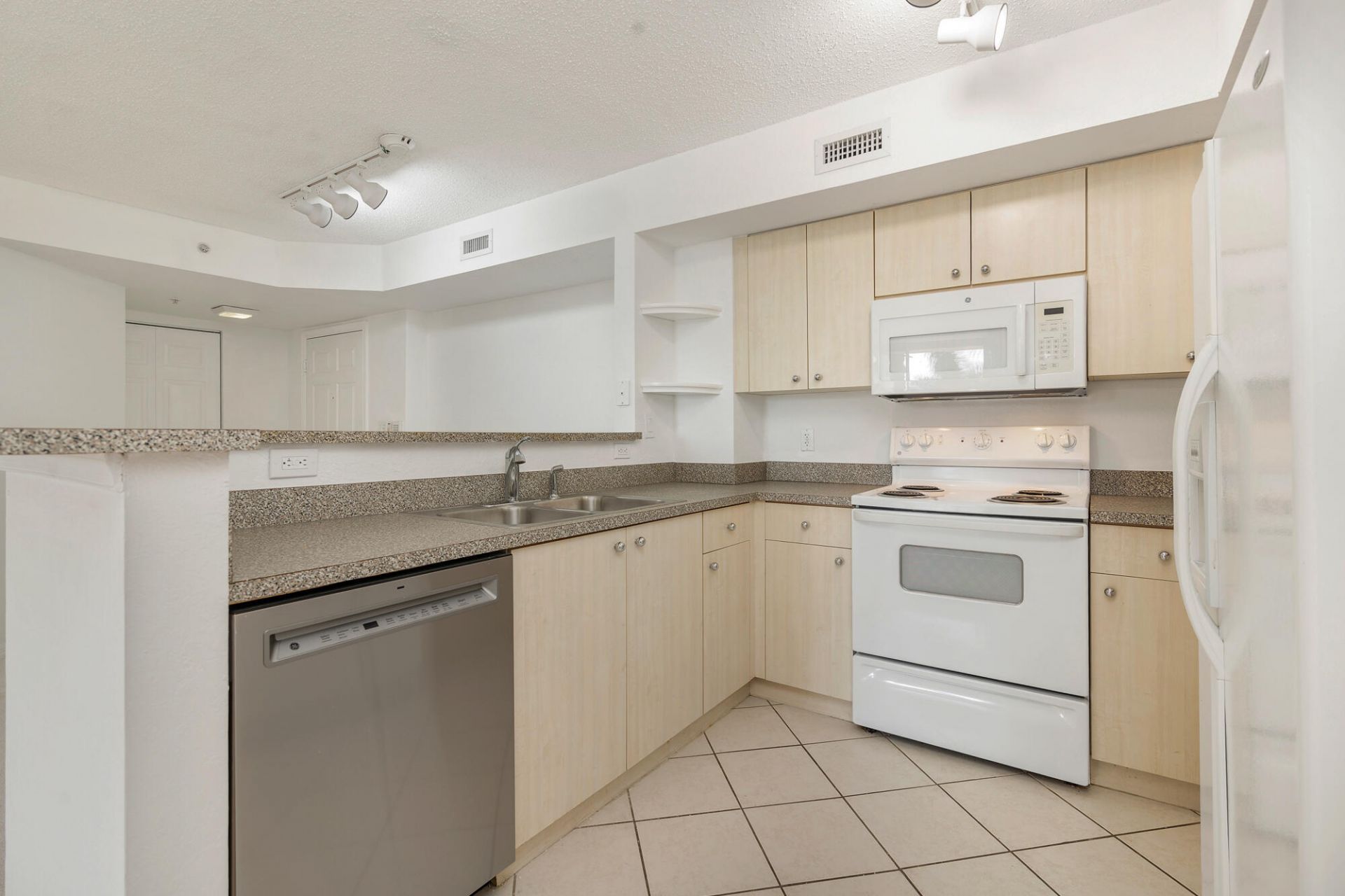 1801 N Flagler Drive, Unit 519, West Palm Beach, FL 33407 Photo