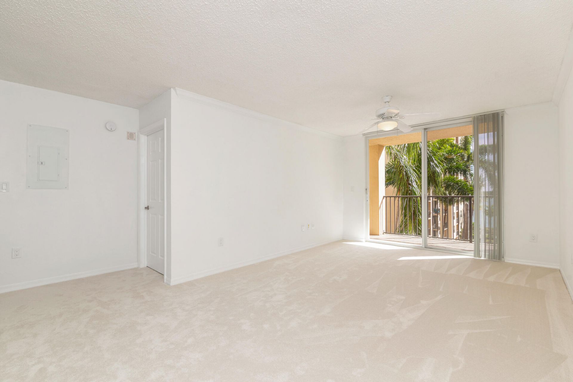 1801 N Flagler Drive, Unit 519, West Palm Beach, FL 33407 Photo