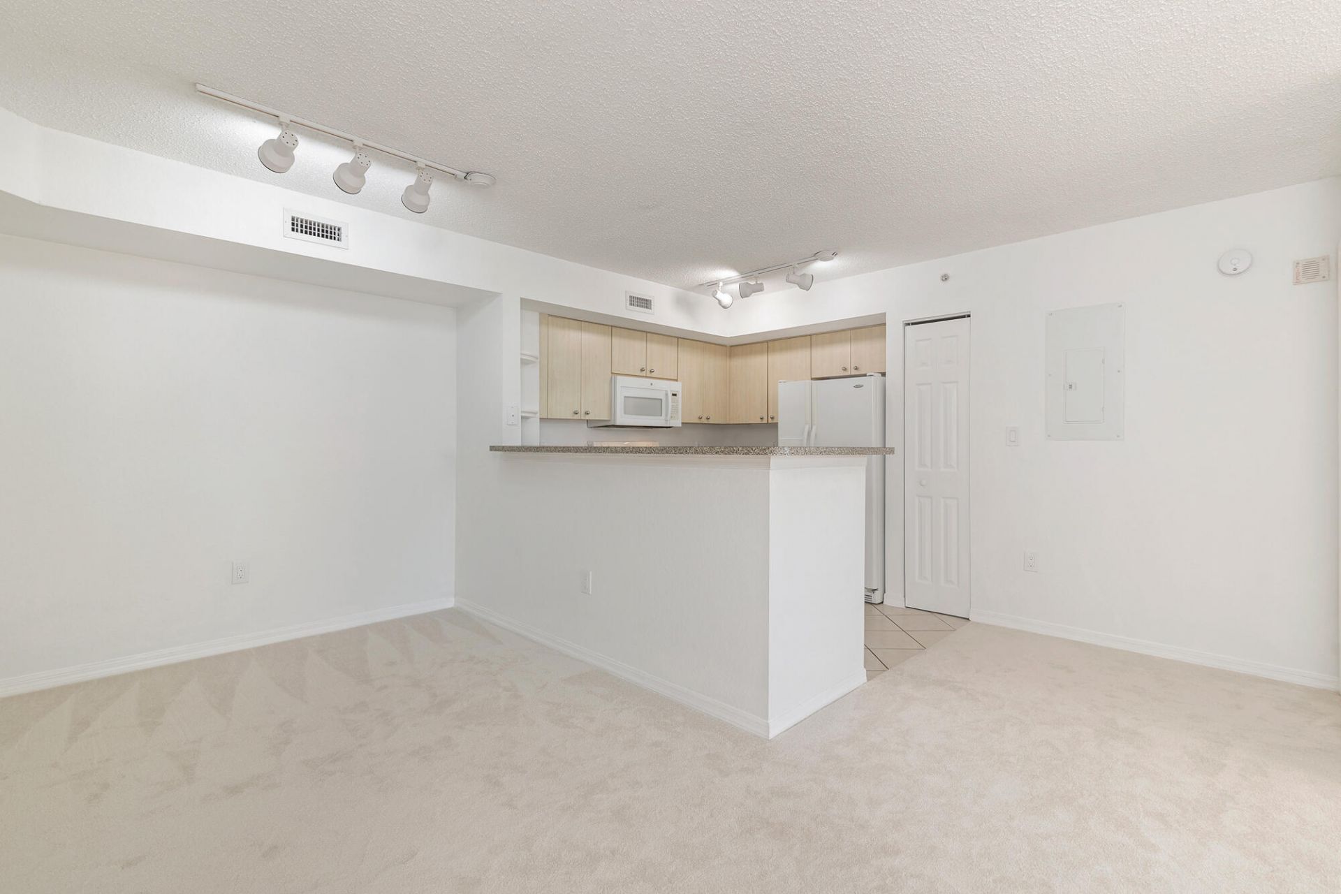 1801 N Flagler Drive, Unit 519, West Palm Beach, FL 33407 Photo
