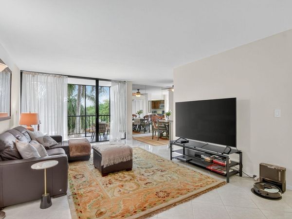 6805 Willow Wood Drive, Unit 5042, Boca Raton, FL 33434