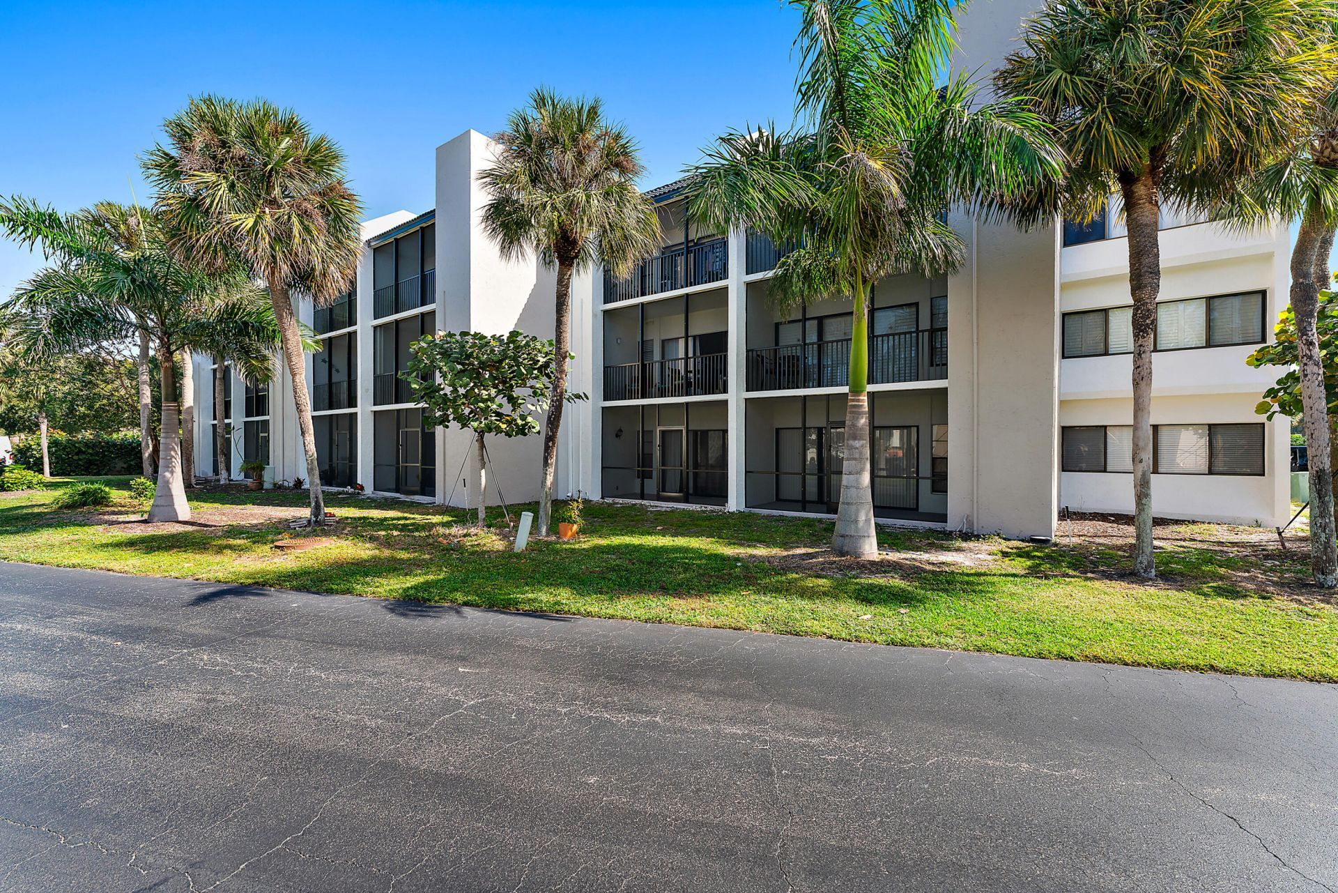 1605 S Us Highway 1, Unit V6-104, Jupiter, FL 33477 Photo