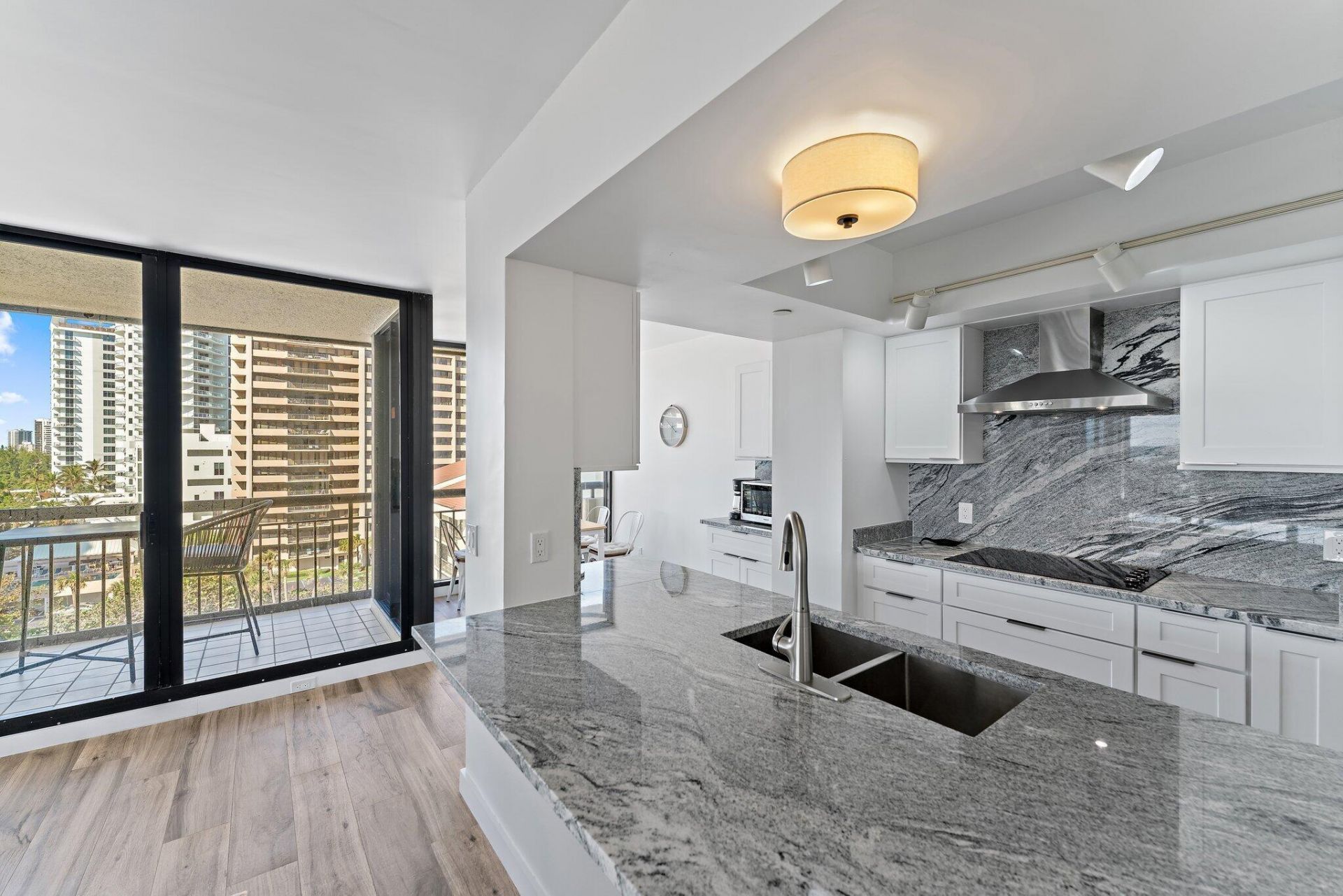 4000 N Ocean Drive, Unit 703, Singer Island, FL 33404 Photo