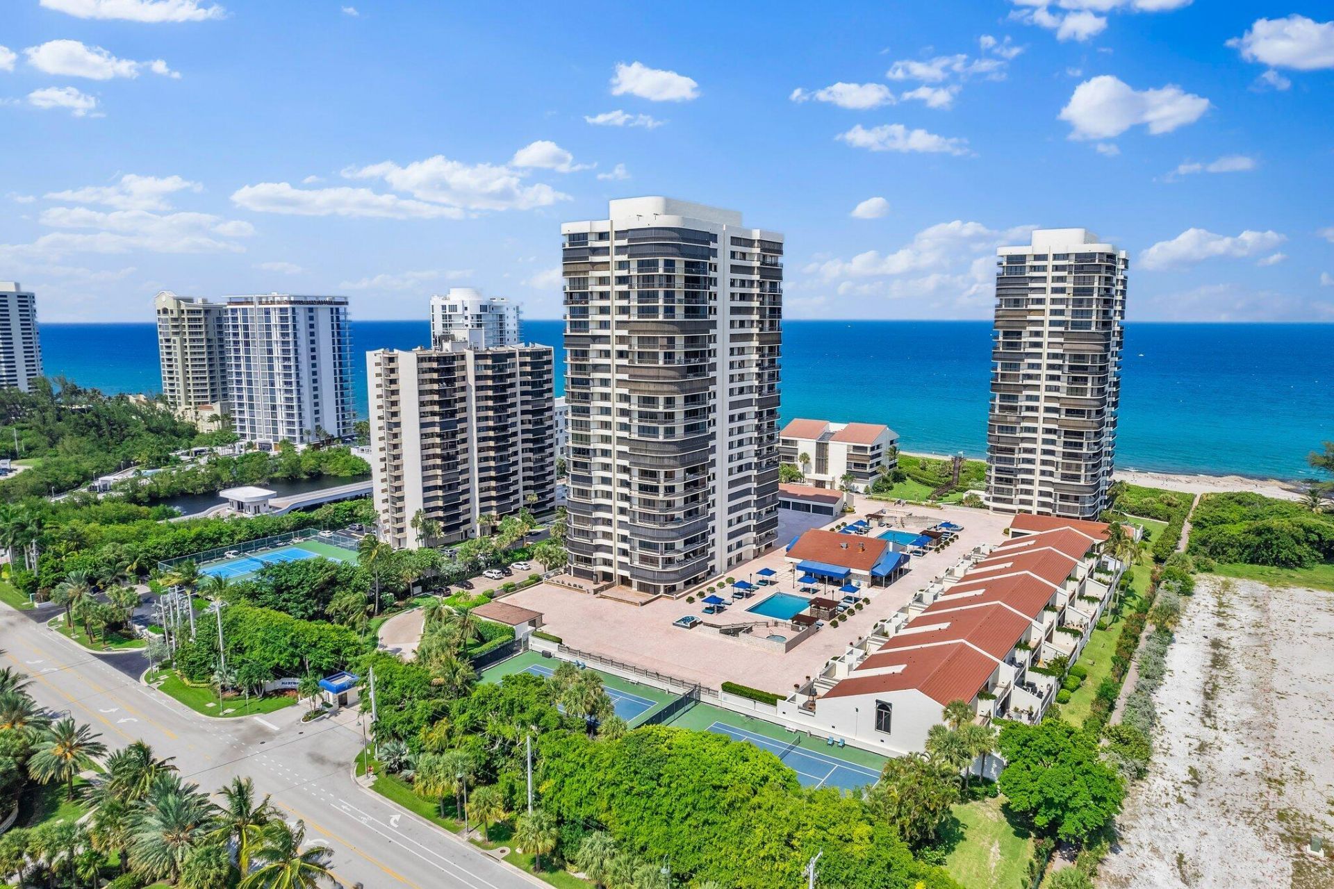 4000 N Ocean Drive, Unit 703, Singer Island, FL 33404 Photo