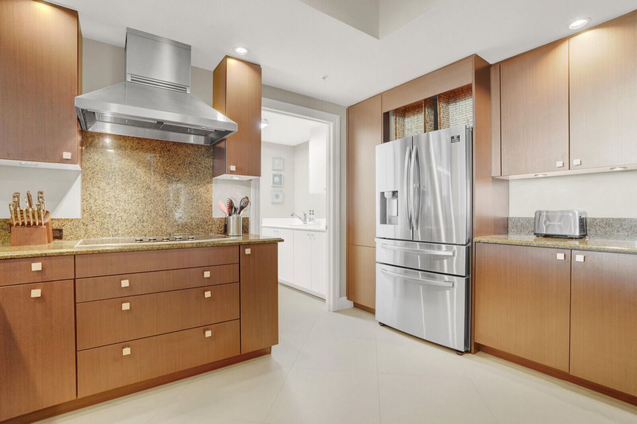 1 N Ocean Boulevard, Unit 508, Pompano Beach, FL 33062 Photo