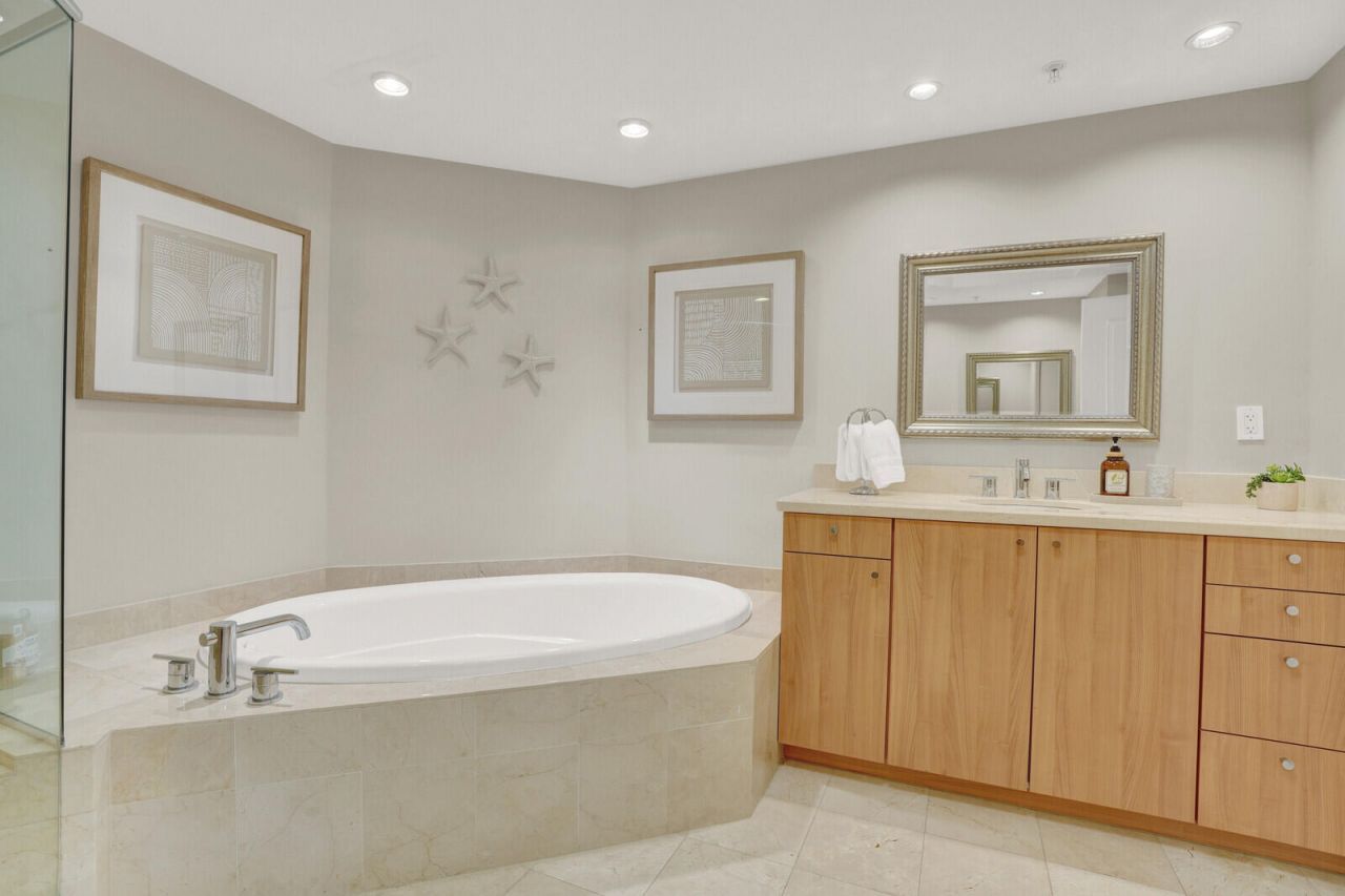1 N Ocean Boulevard, Unit 508, Pompano Beach, FL 33062 Photo