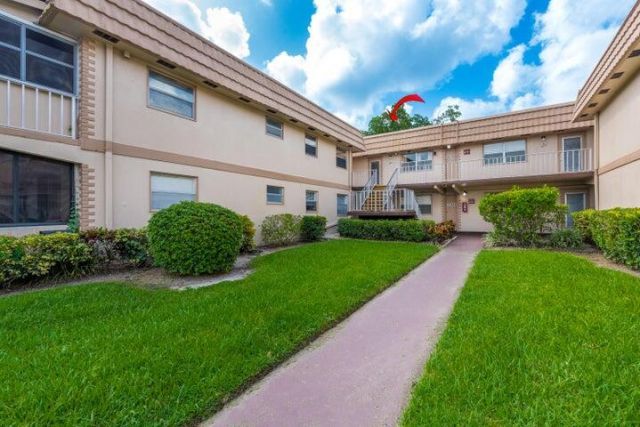 657 Brittany N, Delray Beach, FL 33446 Photo
