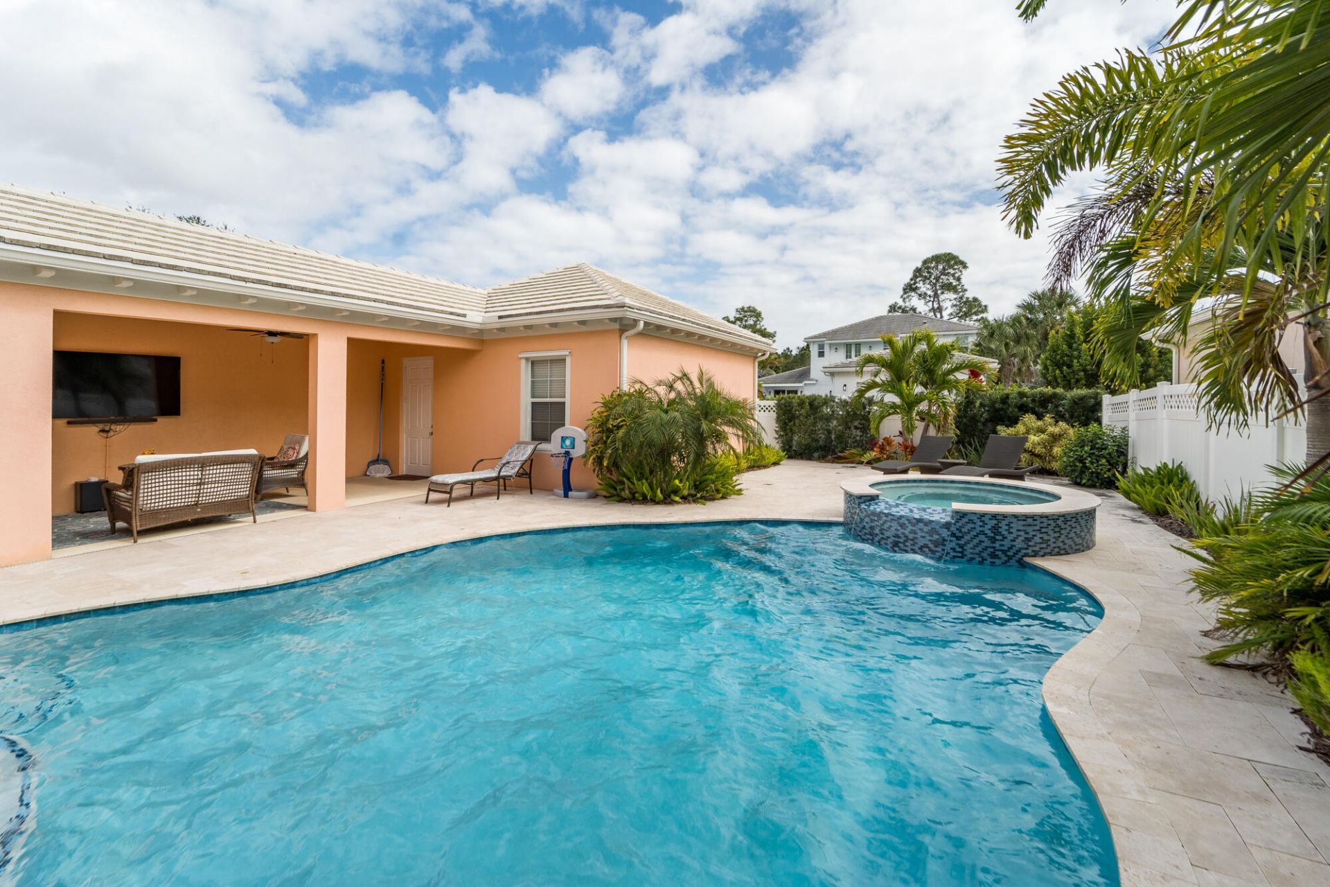 2625 E Community Drive, Jupiter, FL 33458 Photo