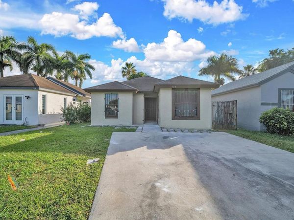 719 SW 10th Street, Florida City, FL 33034