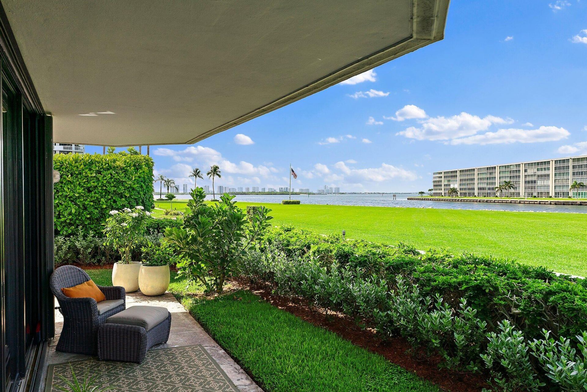 123 Lakeshore Drive, Unit 143, North Palm Beach, FL 33408 Photo