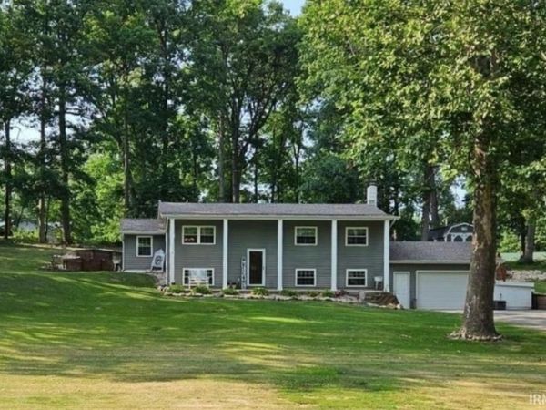 8125 E U.S. 33 Highway, Churubusco, IN 46723