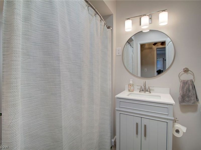 13375 Kathleen Drive, Brook Park, OH 44142 Photo 16