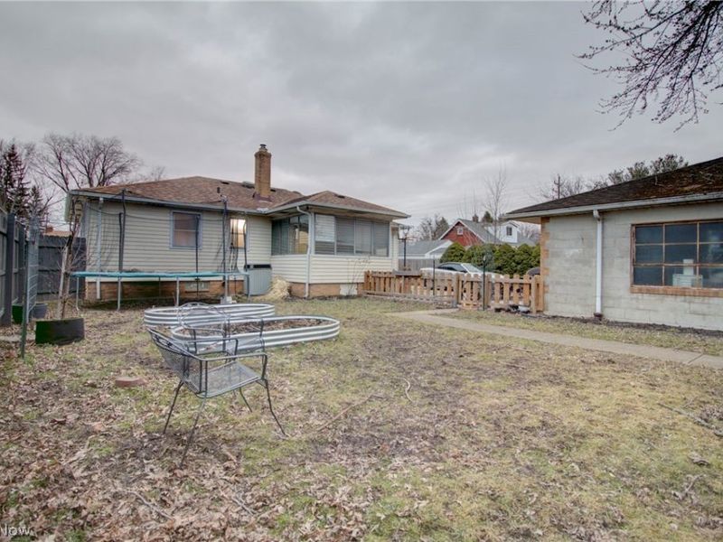 13375 Kathleen Drive, Brook Park, OH 44142 Photo 30