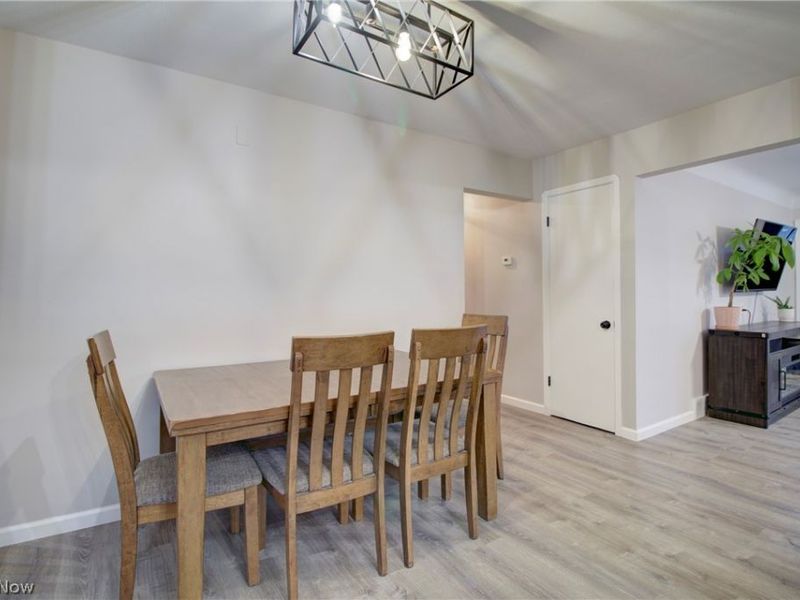 13375 Kathleen Drive, Brook Park, OH 44142 Photo 4