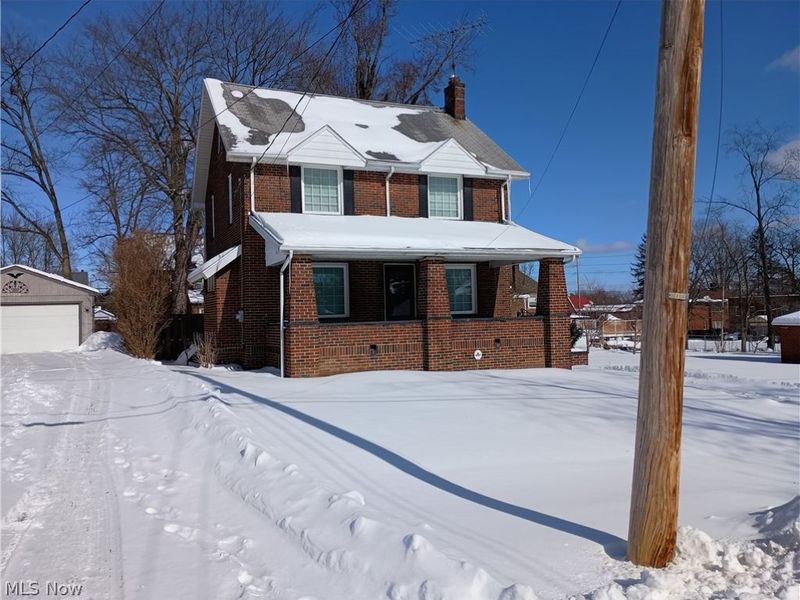 212 Curry Place, Youngstown, OH 44504 Photo 1