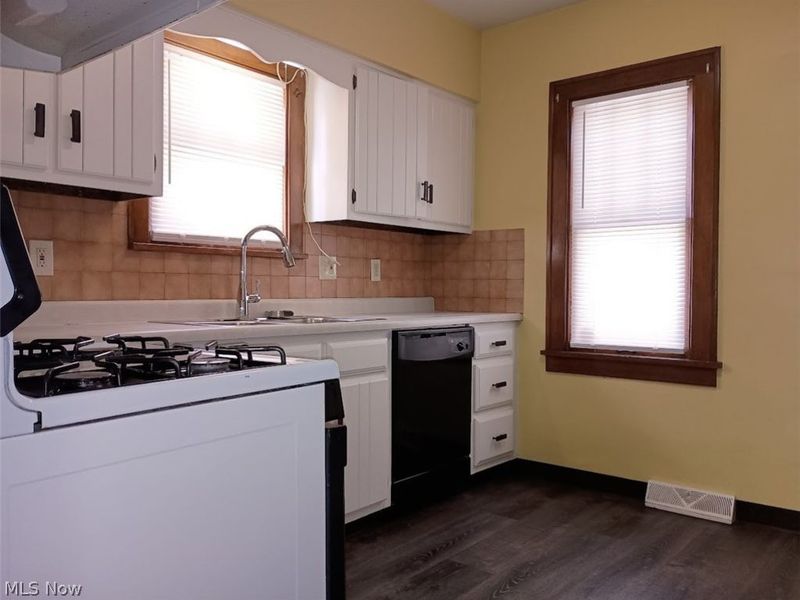 212 Curry Place, Youngstown, OH 44504 Photo 20