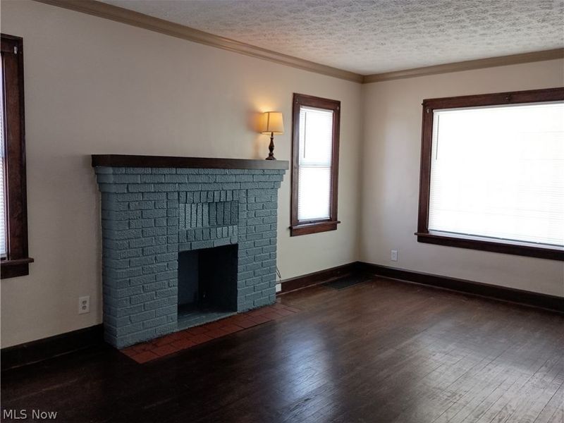 212 Curry Place, Youngstown, OH 44504 Photo 4