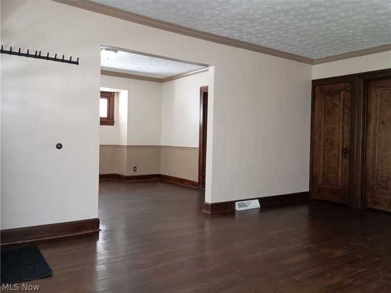 212 Curry Place, Youngstown, OH 44504 Photo 6