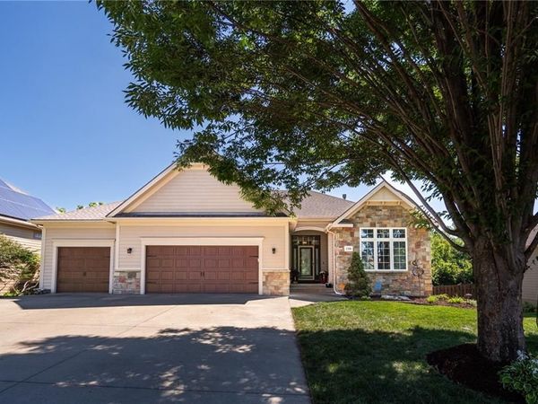 1216 Waverly Drive, Lawrence, KS 66049