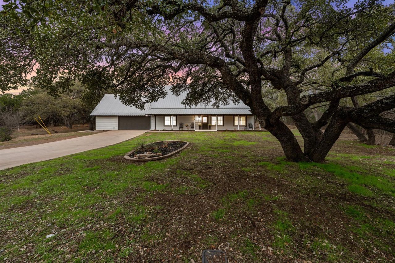1218 County Road 132b, Kingsland, TX 78639 Main Photo