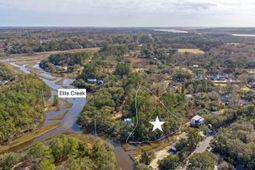 1944 Bradham Road photo 4