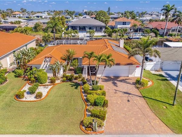 5331 Mayfair CT, CAPE CORAL, FL 33904