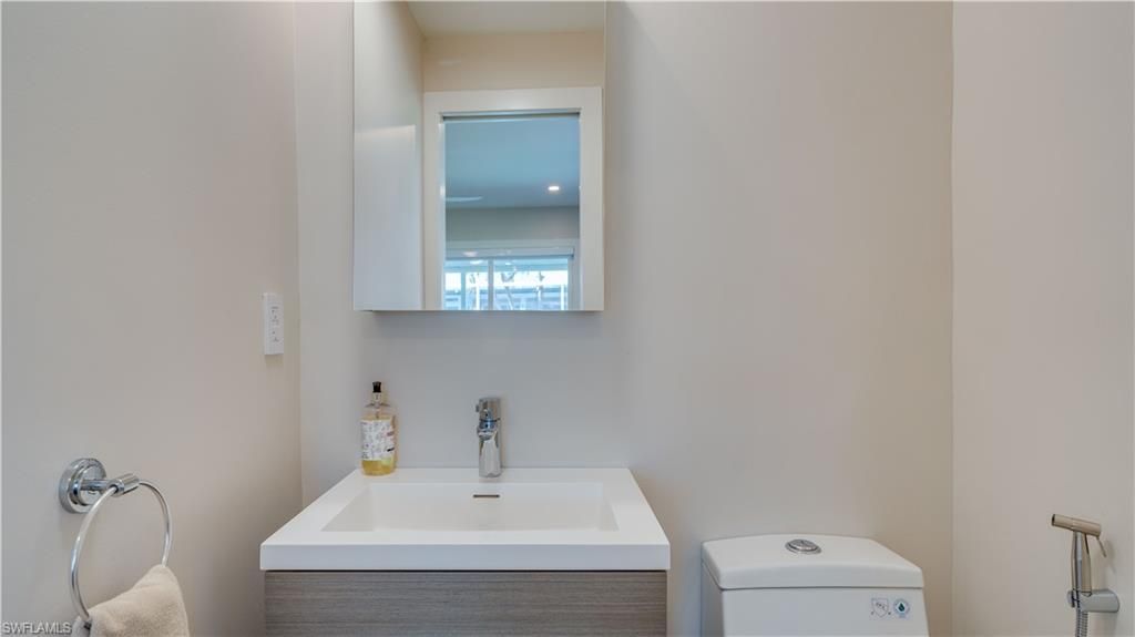 5331 Mayfair Ct, Cape Coral, FL 33904 Photo