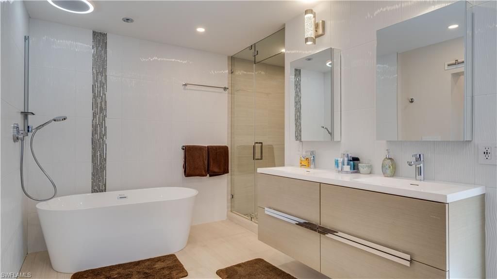 5331 Mayfair Ct, Cape Coral, FL 33904 Photo