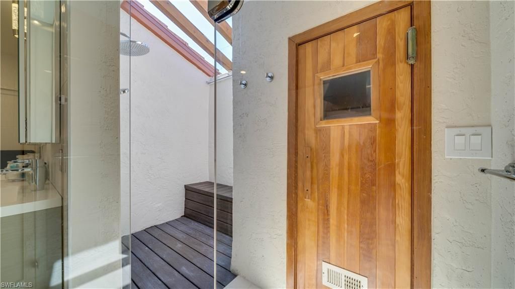 5331 Mayfair Ct, Cape Coral, FL 33904 Photo