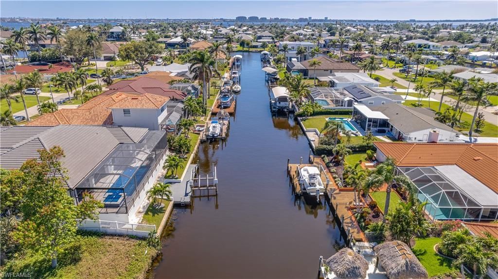 5331 Mayfair Ct, Cape Coral, FL 33904 Photo