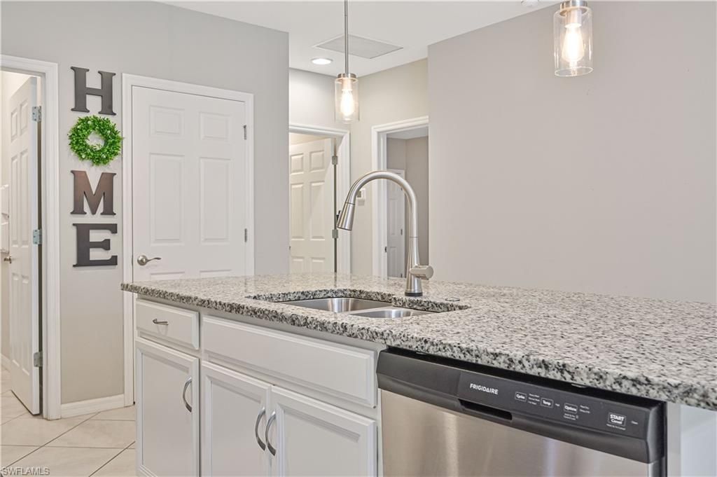 4390 Dutchess Park Rd , Fort Myers, FL 33916 Photo