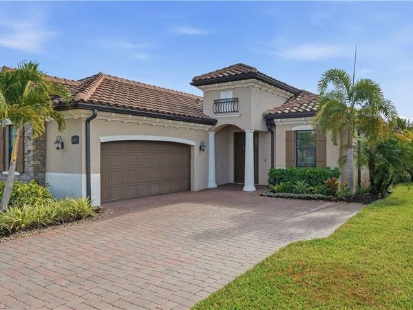 28091 Foxrock CT, BONITA SPRINGS, FL 34135