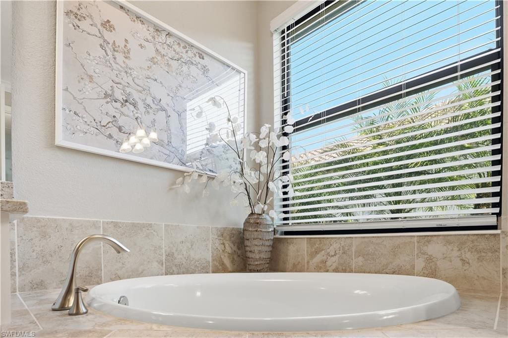 28091 Foxrock Ct, Bonita Springs, FL 34135 Photo