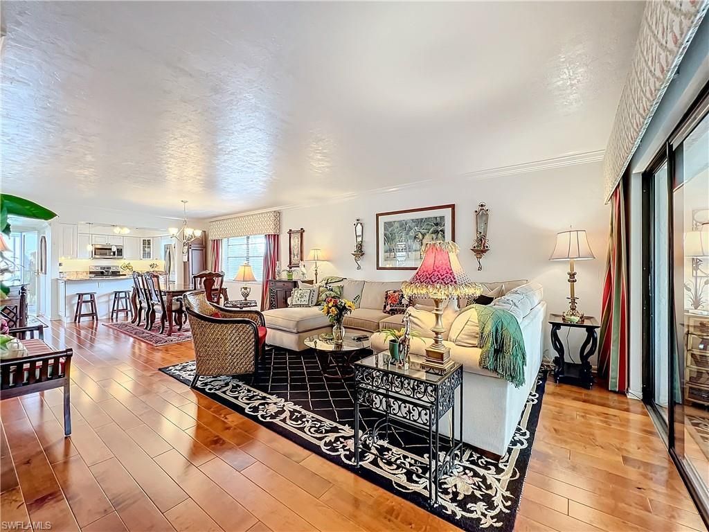 1065 8th St S, Unit 203, Naples, FL 34102 Photo