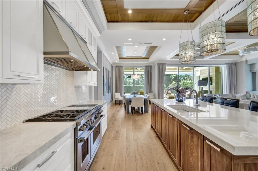 6892 Leeward Way , Naples, FL 34109 Photo