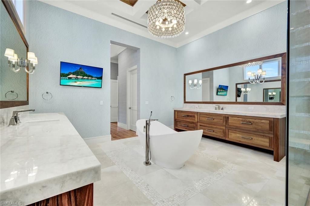 6892 Leeward Way , Naples, FL 34109 Photo